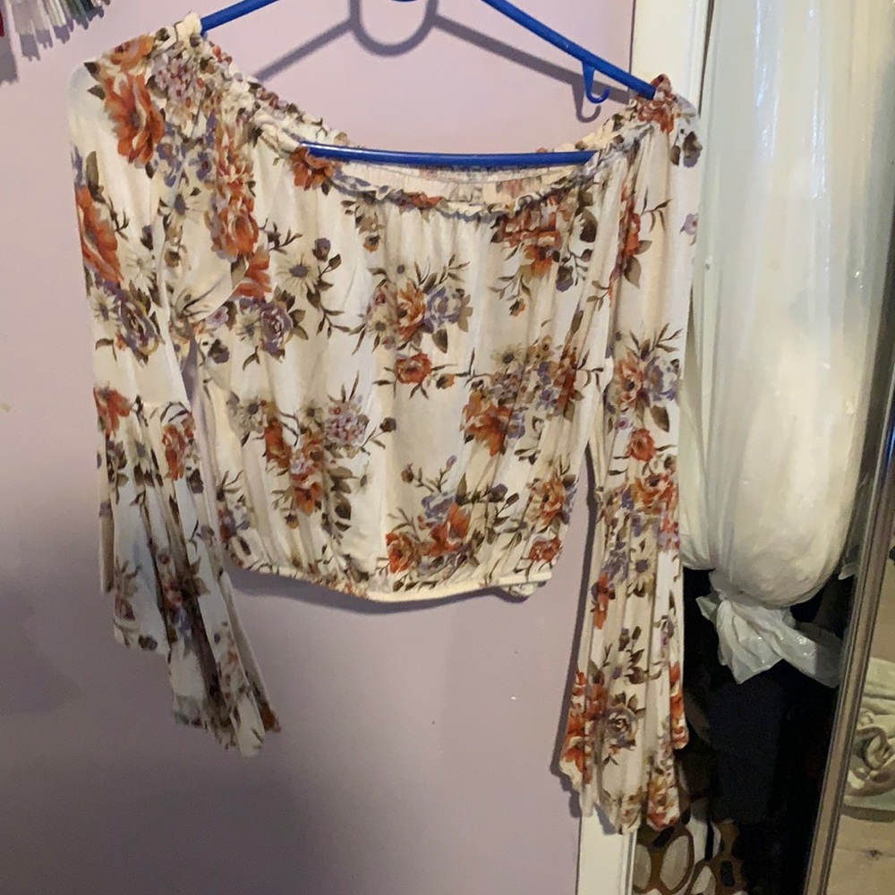 Off the shoulders crop too